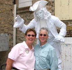 Deb and Linda with the Street Performer