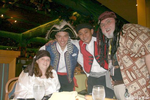 MouseFest Pirate Cruisers Lisa, Patrick, Eggi and Ray