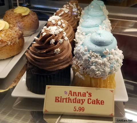 Kringla-Bakeri-og-Kafe-Anna-Birthday-cake-18-001.jpg