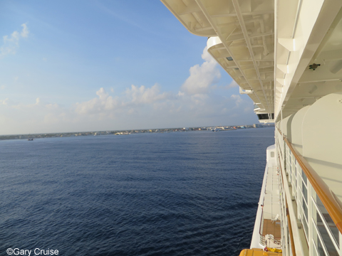 Cozumel_in_the_distance