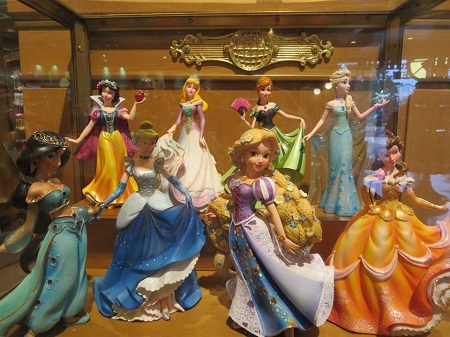 shanghai-dl-princess-figurines.jpg