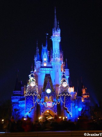 disney castle cartoon. Tokyo Disneyland Castle
