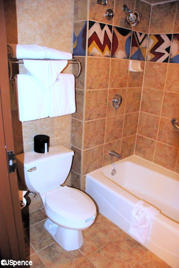 AKL Tub-Shower-Toilet