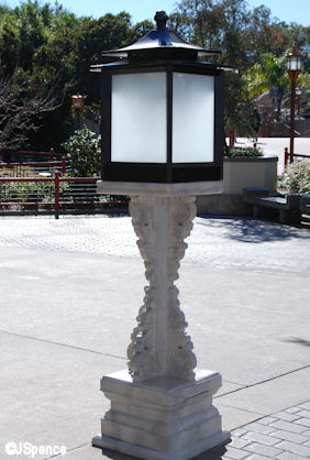 China Lamp Post