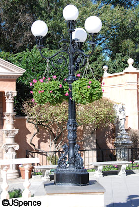 Italy Lamp Post