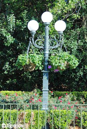 Canada Lamp Post