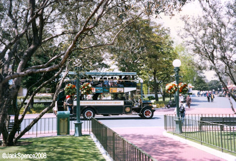 Omnibus at Tokyo Disneyland