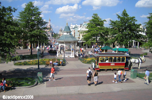 paris city. Disneyland Paris Town Square