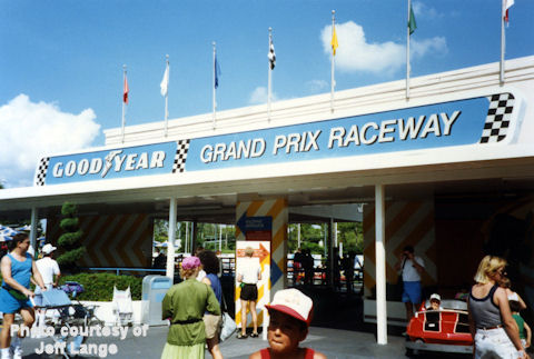 Tomorrowland-Speedway-05a.jpg