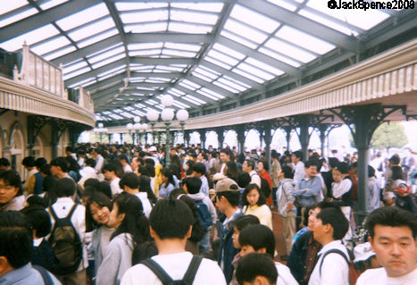 Tokyo Disneyland Crowds Waiting to Enter