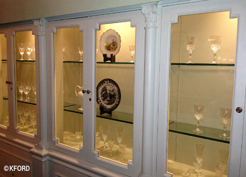 2013-chase-lounge-curio-cabinet.jpg