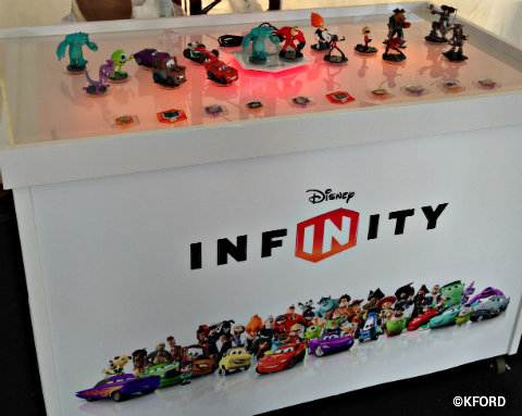 disney-infinity-display-characters.jpg