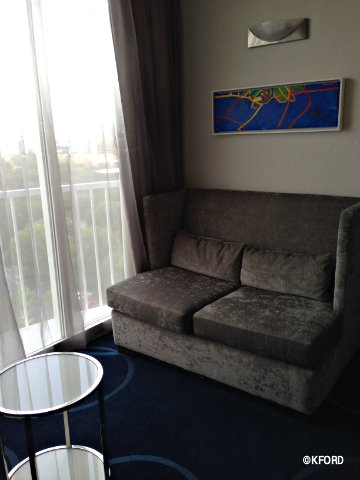 disney-world-b-hotel-fold-out-couch.jpg