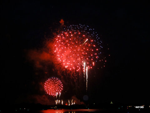 fourth-of-july-fireworks-at-polynesian.jpg