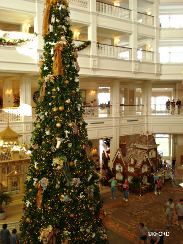 grand-floridian-lobby-at-christmas.jpg