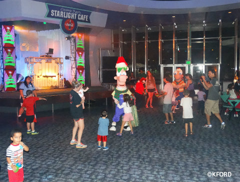 mickeys-very-merry-christmas-party-club-tinsel-dance-party.jpg