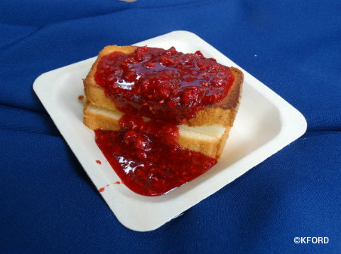 seaworld-seven-seas-food-festival-pound-cake-cheese-raspberries.jpg