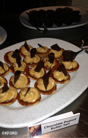 wishes-dessert-party-peanut-butter-tarts.jpg