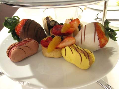 Disneyland Hotel Afternoon Tea desserts