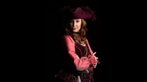 Pirates Redd redhead wench