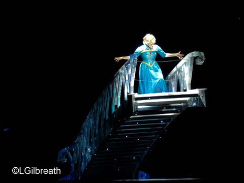 Frozen - Elsa on ice staircase