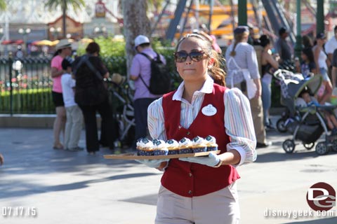 Disneyland cupcakes