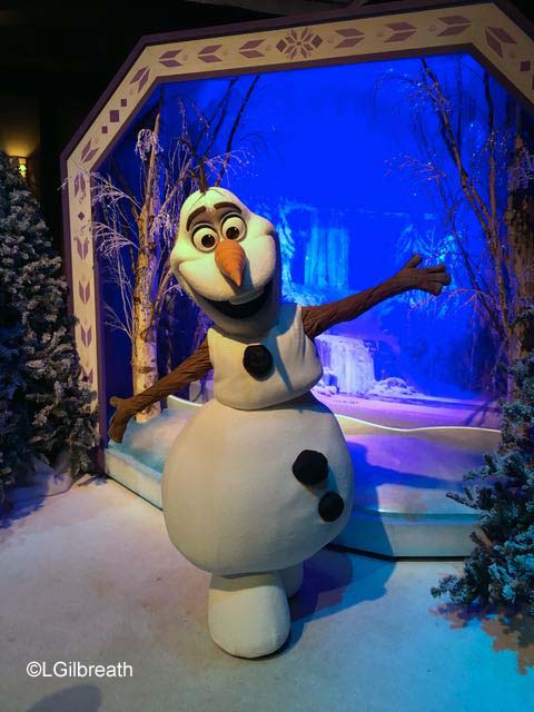 Frozen Pre-show Olaf meet and greet