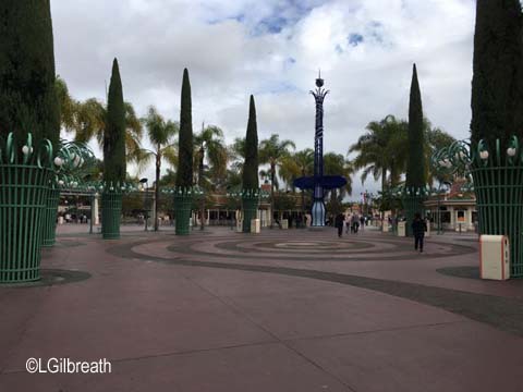 Disneyland esplanade