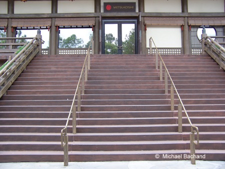 Steps leading to Mitsukoshi restaurants