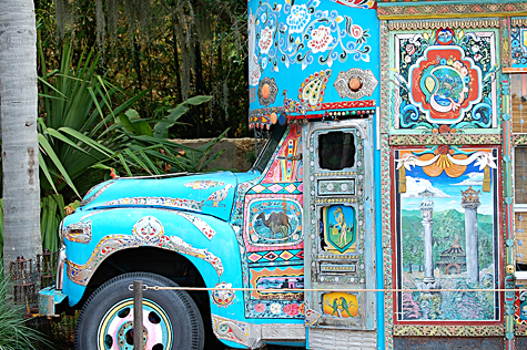 Anandapur Bus at Disney's Animal Kingdom
