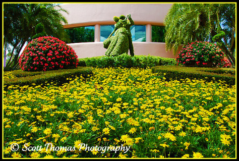 Prince and Cinderella topiary in Epcot during the 2007 International Flower & Garden Festival, Walt Disney World, Orlando, Florida.