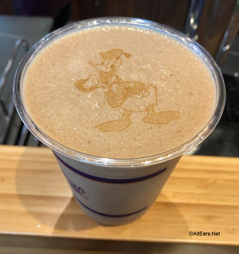 Donald Duck latte art