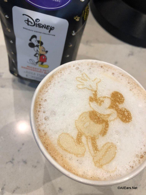 Mickey latte art