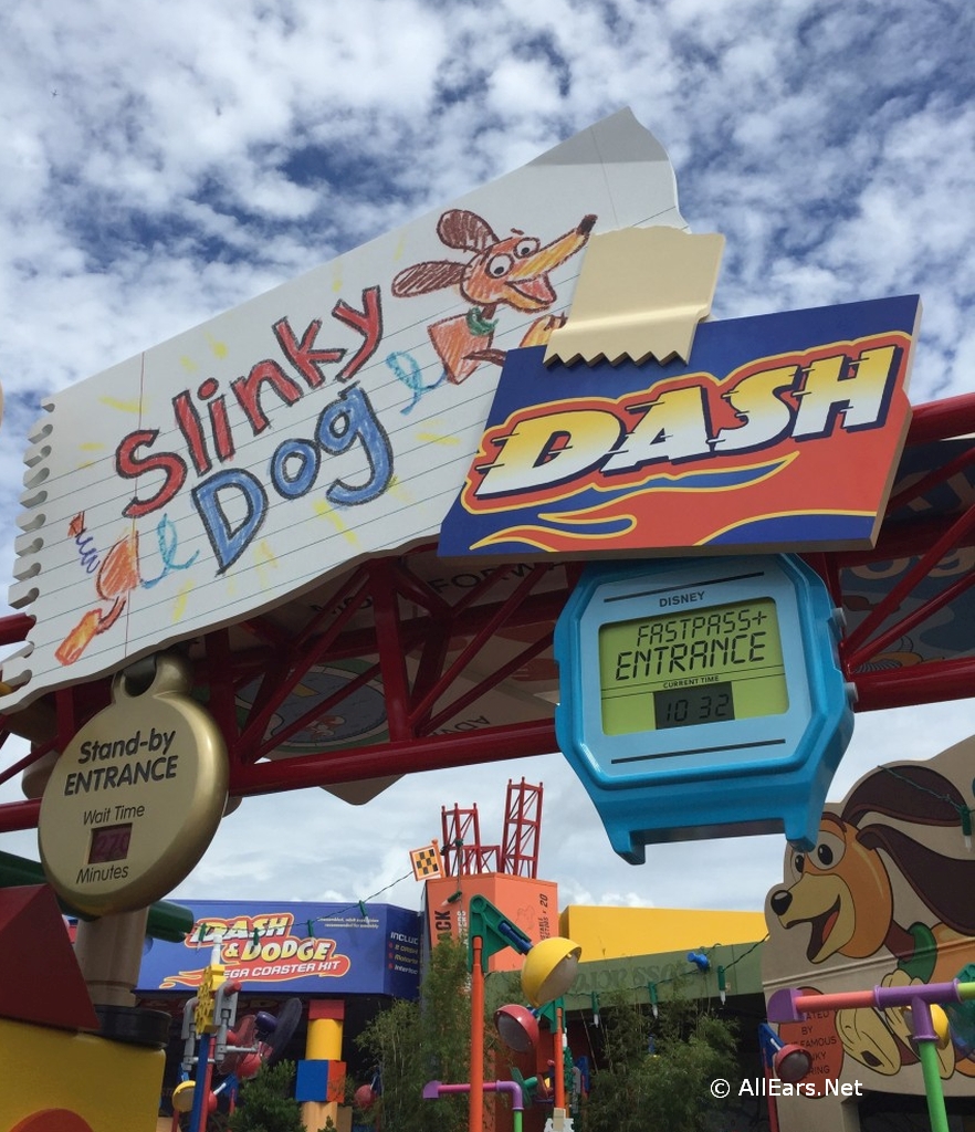 slinky dog dash entrance