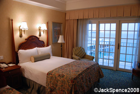 Room at the Disneyland Hotel Hong Kong Disney Resort